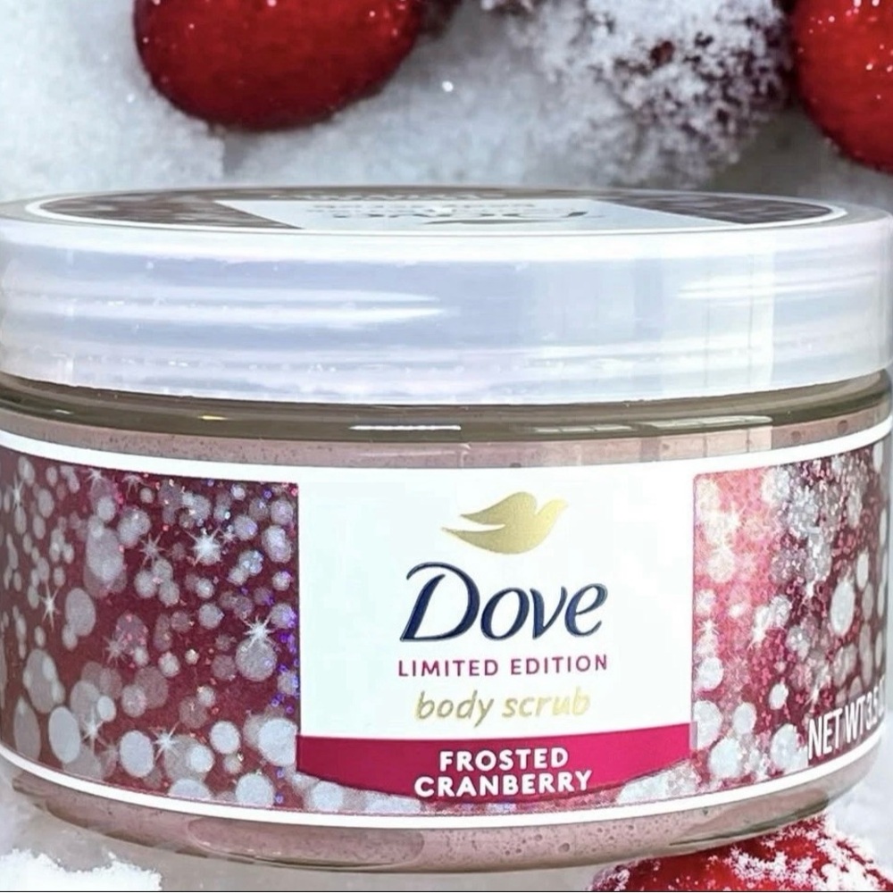 NWT Dove Body Scrub Limited Edition Frosted Cranberry 3.5 OZ